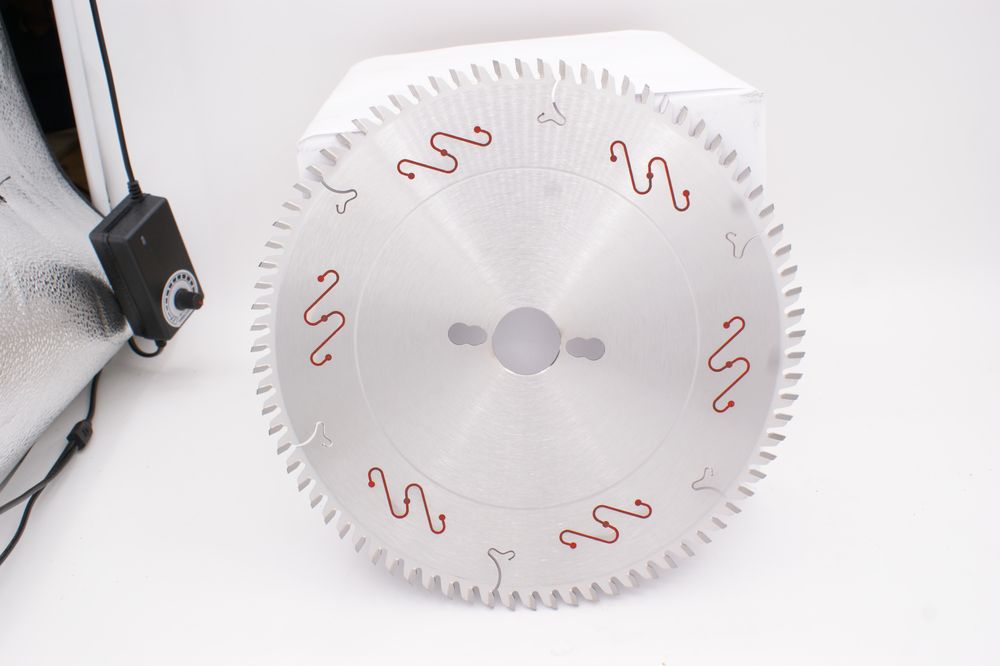 Пильные диски по дереву