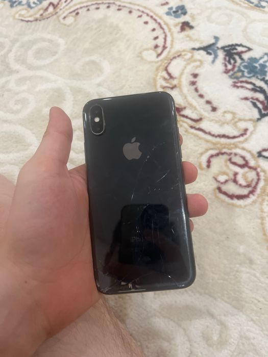 Продам iPhone X / 64Gb / FaceID