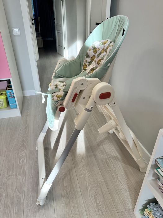 Продам детский стульчик для кормления ilovi frutti