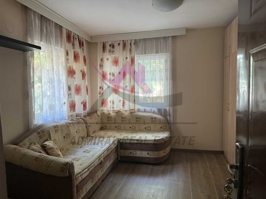 Атрактивна цена -тристаен -Лятно кино