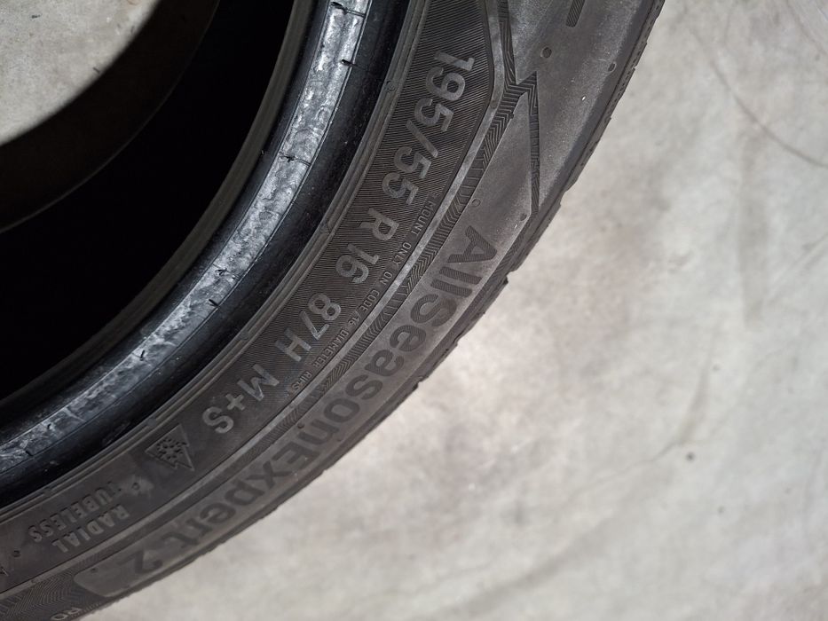 2 Anvelopele m+s  195 55 r16 Uniroyal