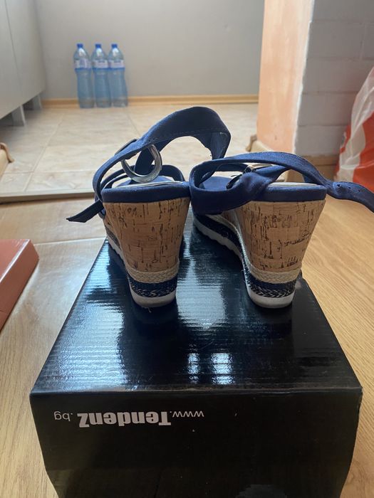 Тъмносини сандали Tendenz