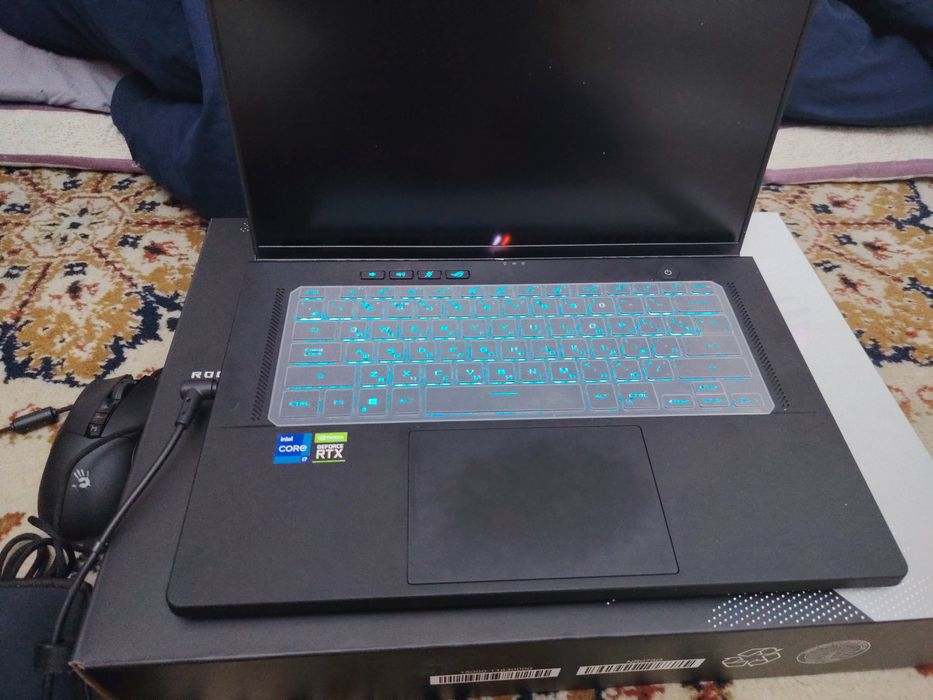 ASUS ROG Zephyrus M16