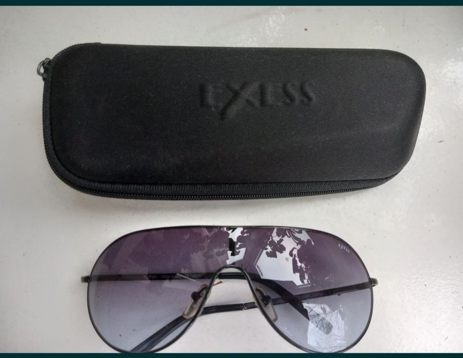 Оригинални детски очила Exess. Запазени, без надраскване или дефекти.