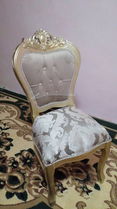 2та Стол ва 18та Стул СОТИЛАДИ