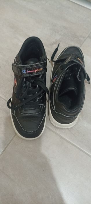 Боти за момиче 20лв