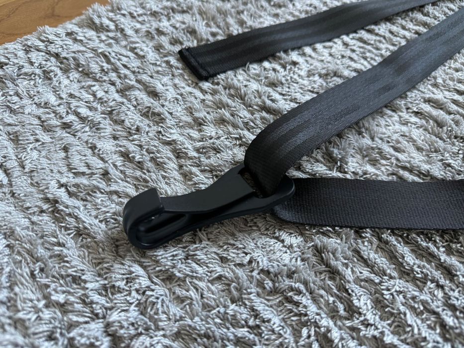 Volvo plasa verticala de siguranță portbagaj originala