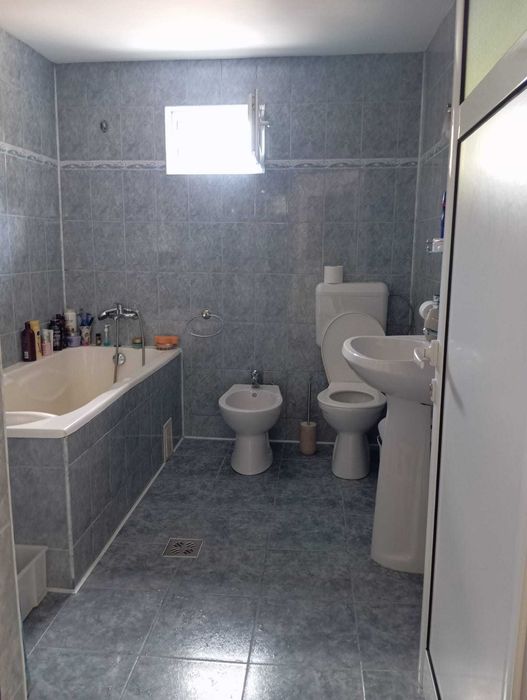 Casă + anexă gospodărească + teren Curtea de Argeș