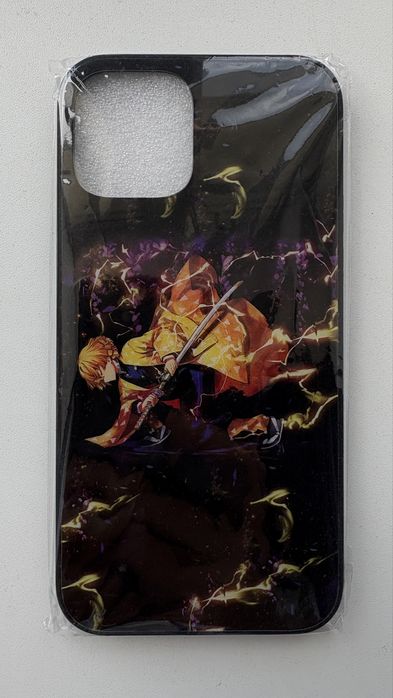 Отдам чехлы на iPhone 12