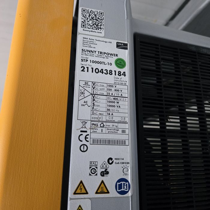 Vind 10 invertoare on grid SMA, total 100kw.Pret negociabil..