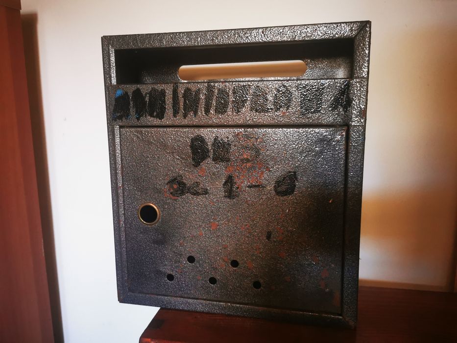 Cutie postala metal 34x30