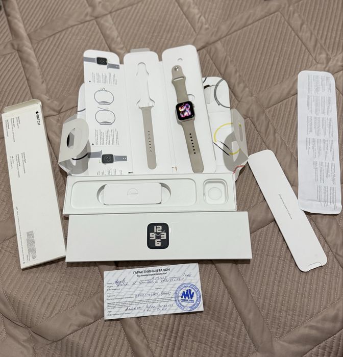 Apple Watch SE (2-е поколение) GPS