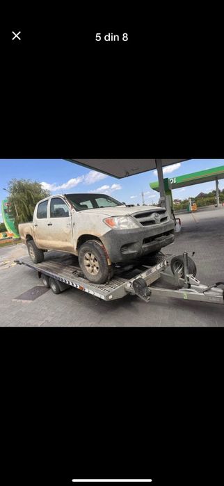 Dezmembrez toyota hilux 2.5 d 2008