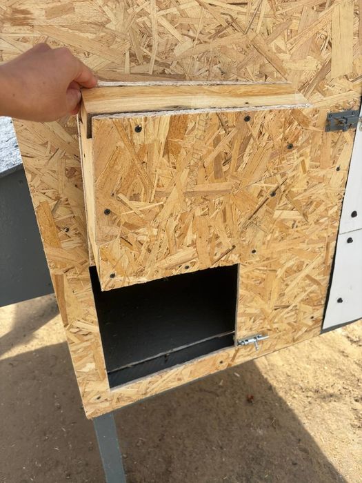 Тауық қора сатылады