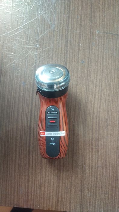 Продам электробритву