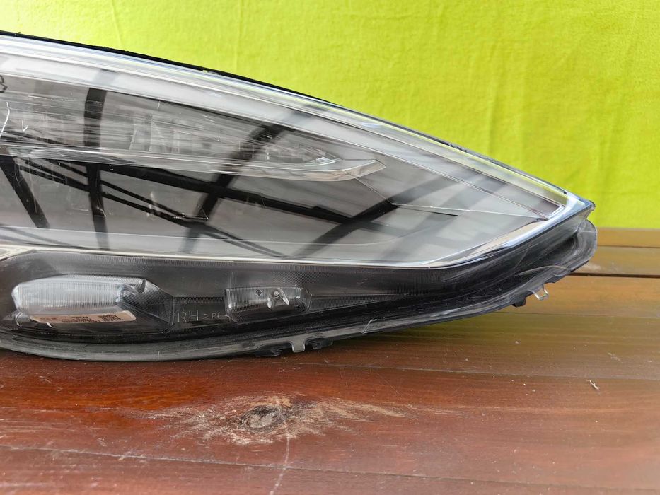 Десен фар Tesla Model S Full LED Facelift / Фар Тесла Модел С