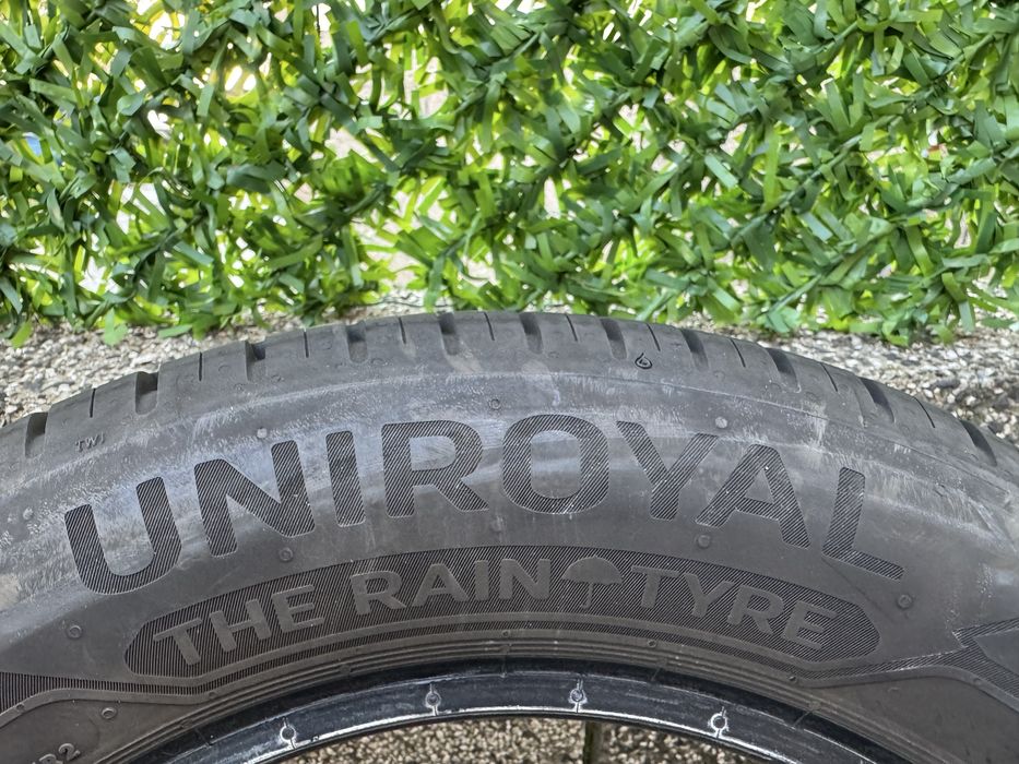 Автомобилни гуми 185 65 15 Uniroyal