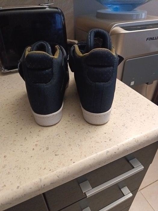 Обувки Адидас на платформа