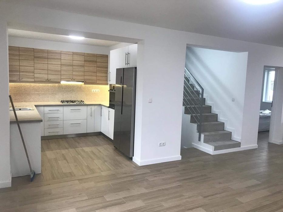 Casa de închiriat în Sântandrei