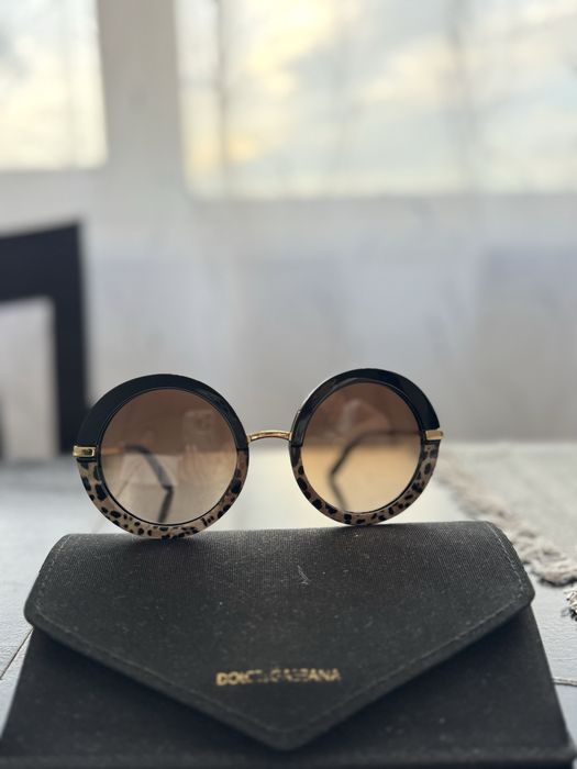 Dolce&Gabbana слънчеви очила с подарък Guess