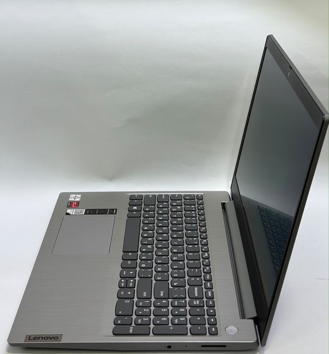 Ноутбук Lenovo ideaPad 3/15ADA05