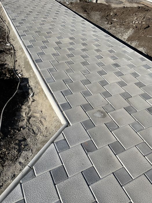 Pavaj borduri pavele pentru gradina si piscina. Montaj pavaj