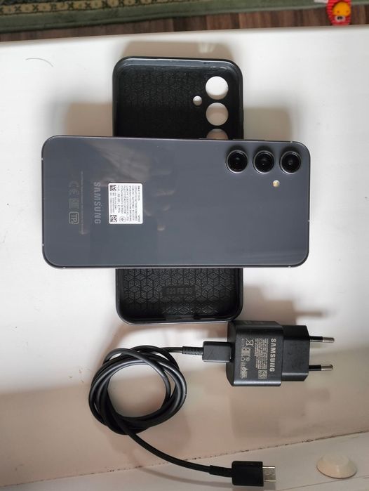 Продам Смартфон Samsung Galaxy S23 FE 8 ГБ/128 ГБ серый.