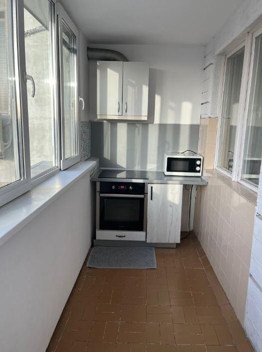 Дава се под наем Тристаен апартамент в Варна, Лятно кино Тракия - 89 кв.м за 500 € - Снимка #2