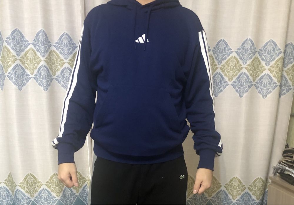 Продам худи адидас