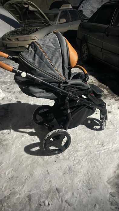 Продам коляску Adamex