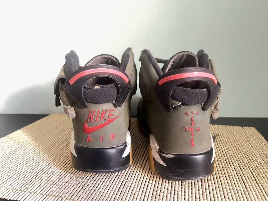 Кроссовки “Nike”