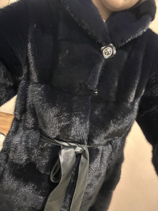 Продам норковую шубу