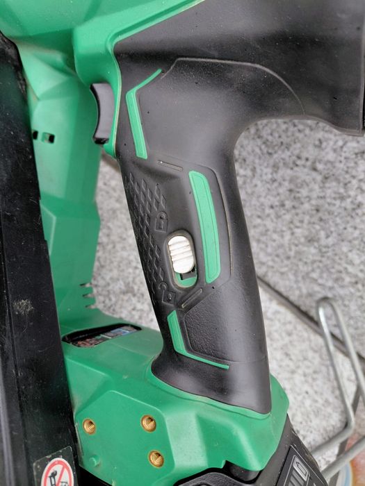 Hikoki NR 1890DBCL Пистолет за пирони