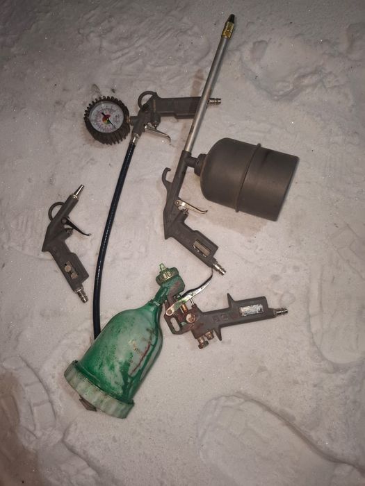 Продам масляный компрессор