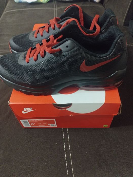 Маратонки Nike Air Max invigor