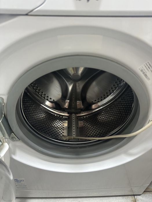 Стиральная машина indesit