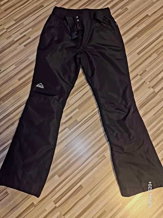 Pantaloni ski /sporturi de iarna dama, masura 38