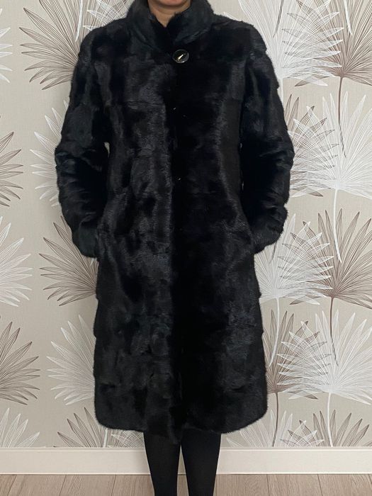 Продам норковую шубу