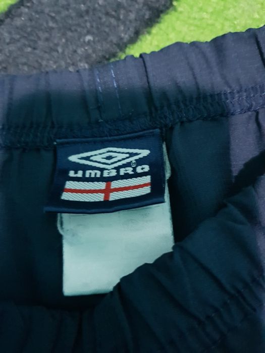 Lot tricou Gap + pantaloni scurti umbro 2 ani