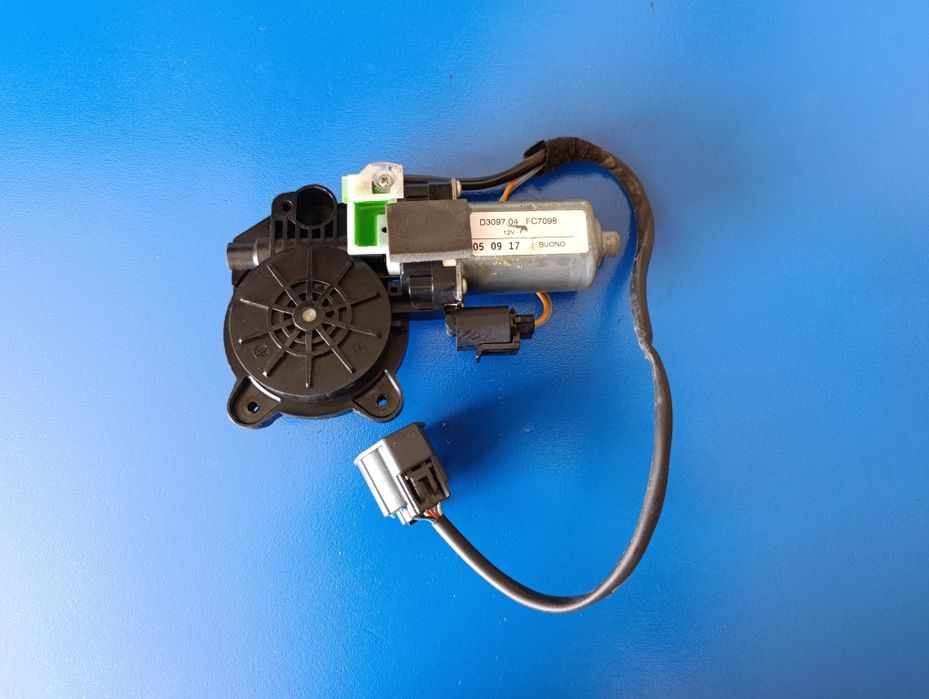 Motoras macara geam usa fata dreapta Ford Focus 2 cabriolet (2006-2010)