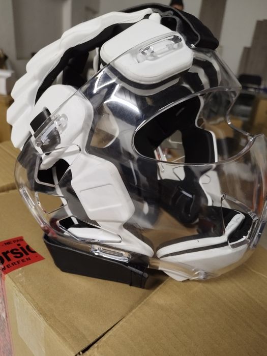 Каска за карате "Аймзбд"