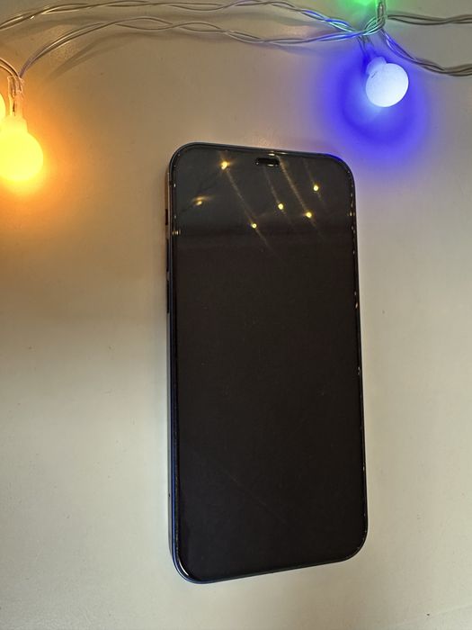 Продам срочно iPhone 12