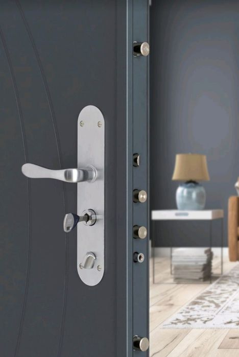 DEBLOCARI Usi/Reparatii usi/Reparatii termopane/Yale usi/lacatus usi