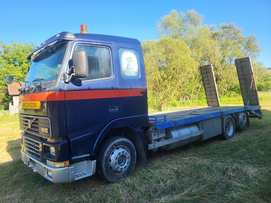 Vand Volvo FH12 platforma tractari utilaje