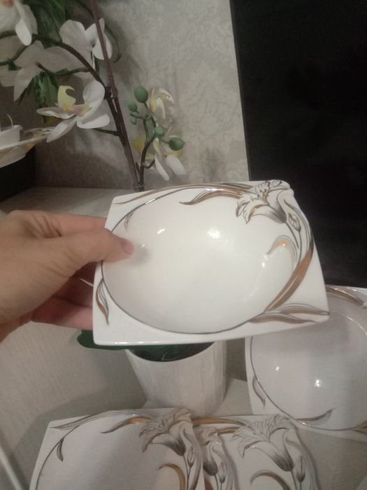 Продам    недорого   сервиз