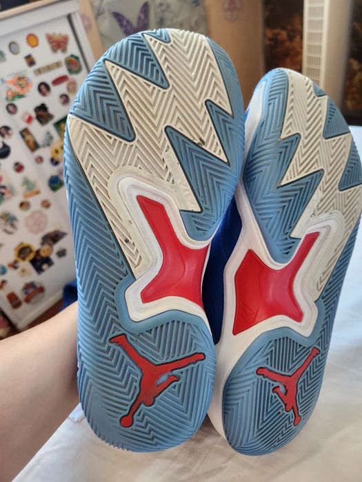 Adidasi Air Jordan barbatesti nr 42