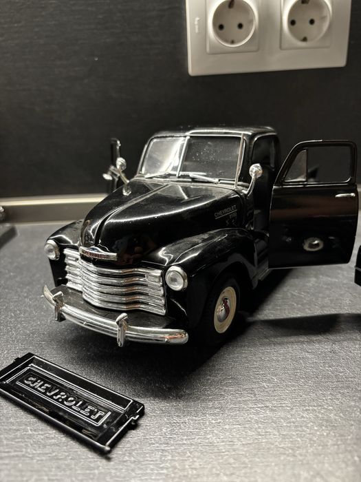 МОДЕЛИ | 1:18 Chevrolet Pick Up и 1:24 GAZ-12