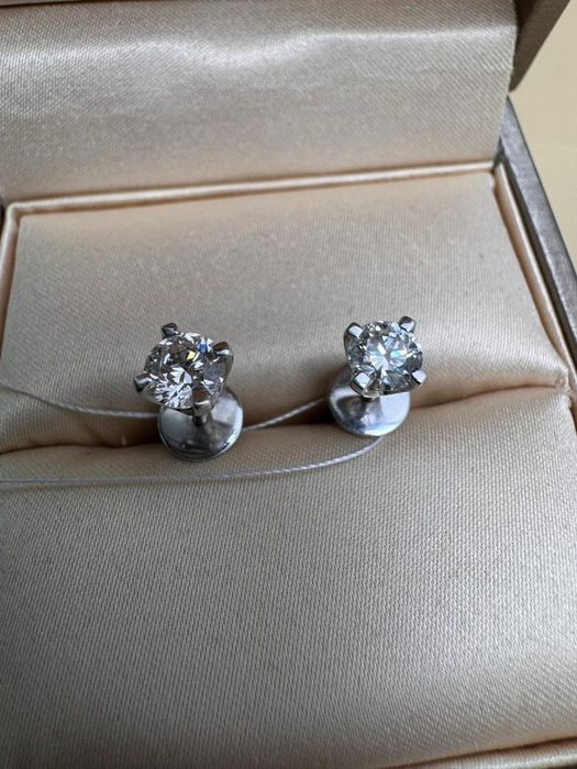 Пусеты с бриллиантами