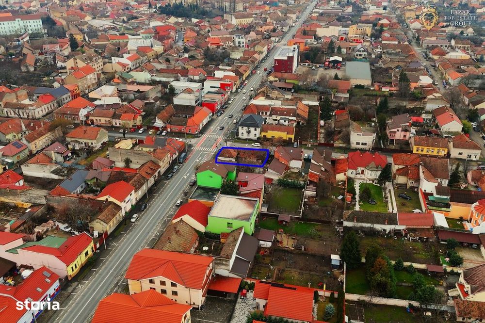 Teren- 2 fornturi stradale de vanzare pe Andrei Saguna