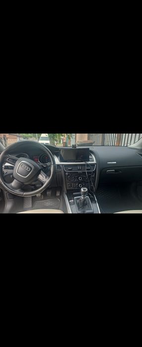 Mașină personala ,nefumători Audi A5